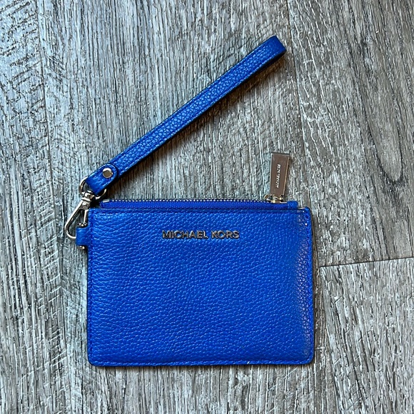 Michael Kors Handbags - Michael Kors Card Case Wristlet